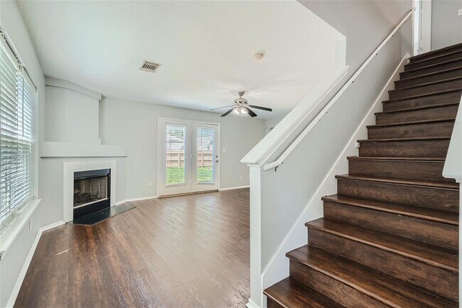 Building Photo - 1214 Deerhound Pl