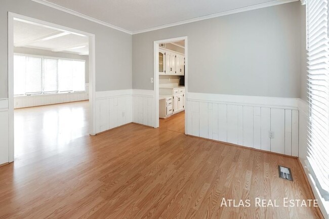 Building Photo - 16644 W 146th Terrace
