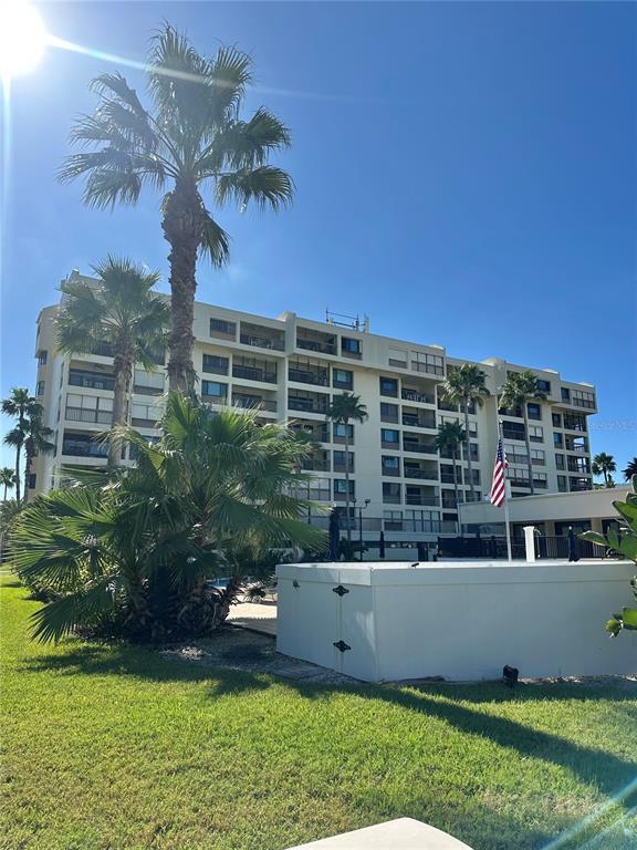 Foto del edificio - 401 150th Ave