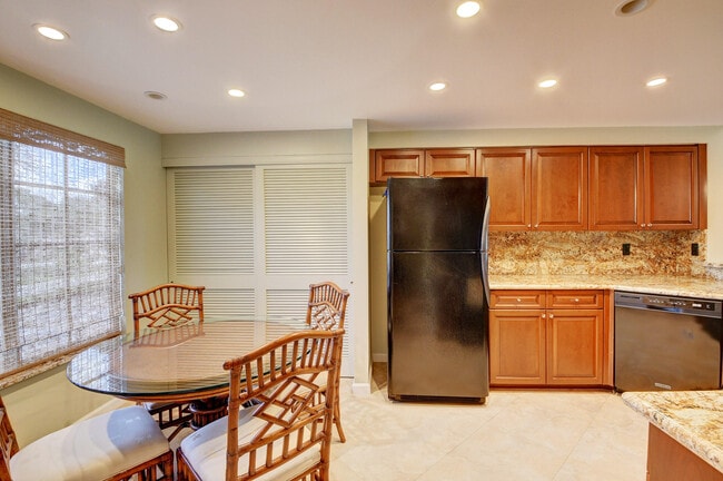 Building Photo - 15678 Loch Maree Ln