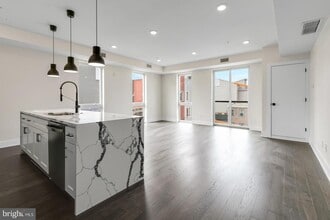 Building Photo - 1868 Frankford Ave