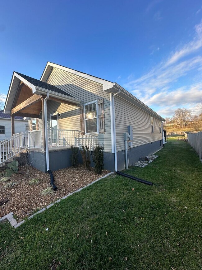 Foto del edificio - Beautiful Like New Home in McMinnville!