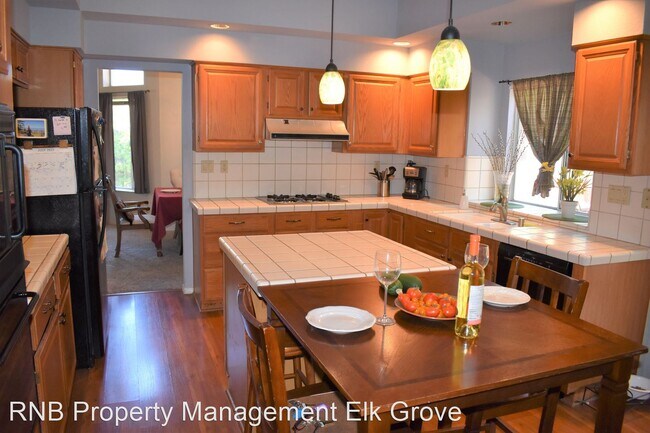 Foto del edificio - 4 br, 3 bath House - 6 Keeling Court