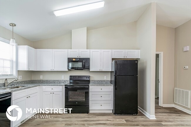 Building Photo - 10 Katz Ln