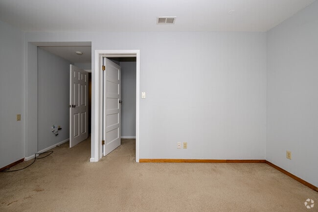 Building Photo - 5340 Fulton St