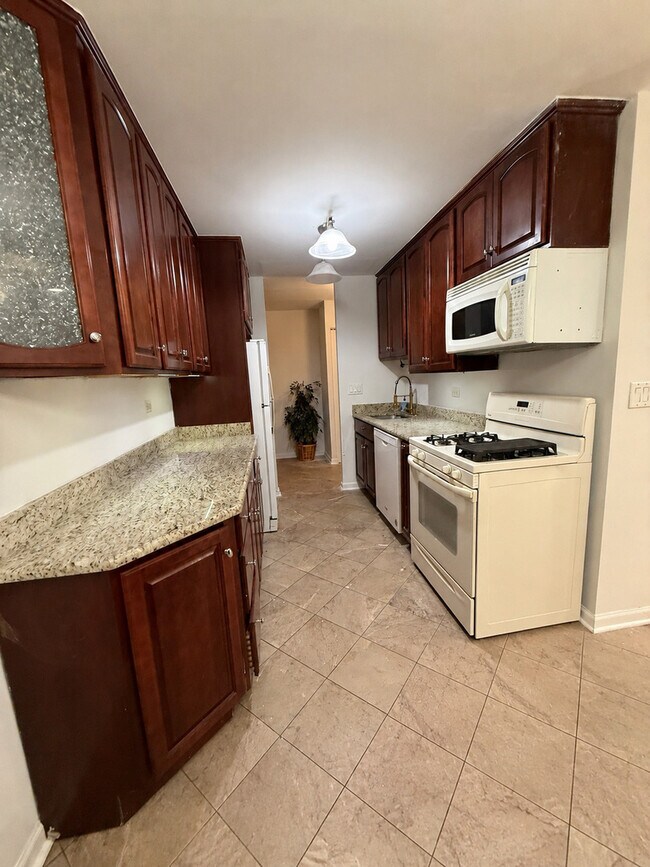 Foto del edificio - 5011 E Valley Ln