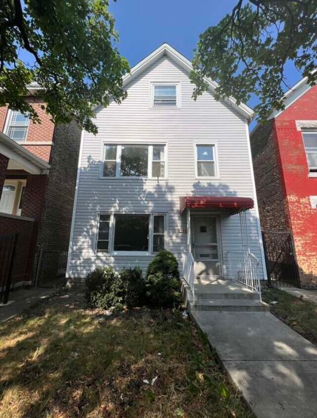 Primary Photo - 4346 S Talman Ave