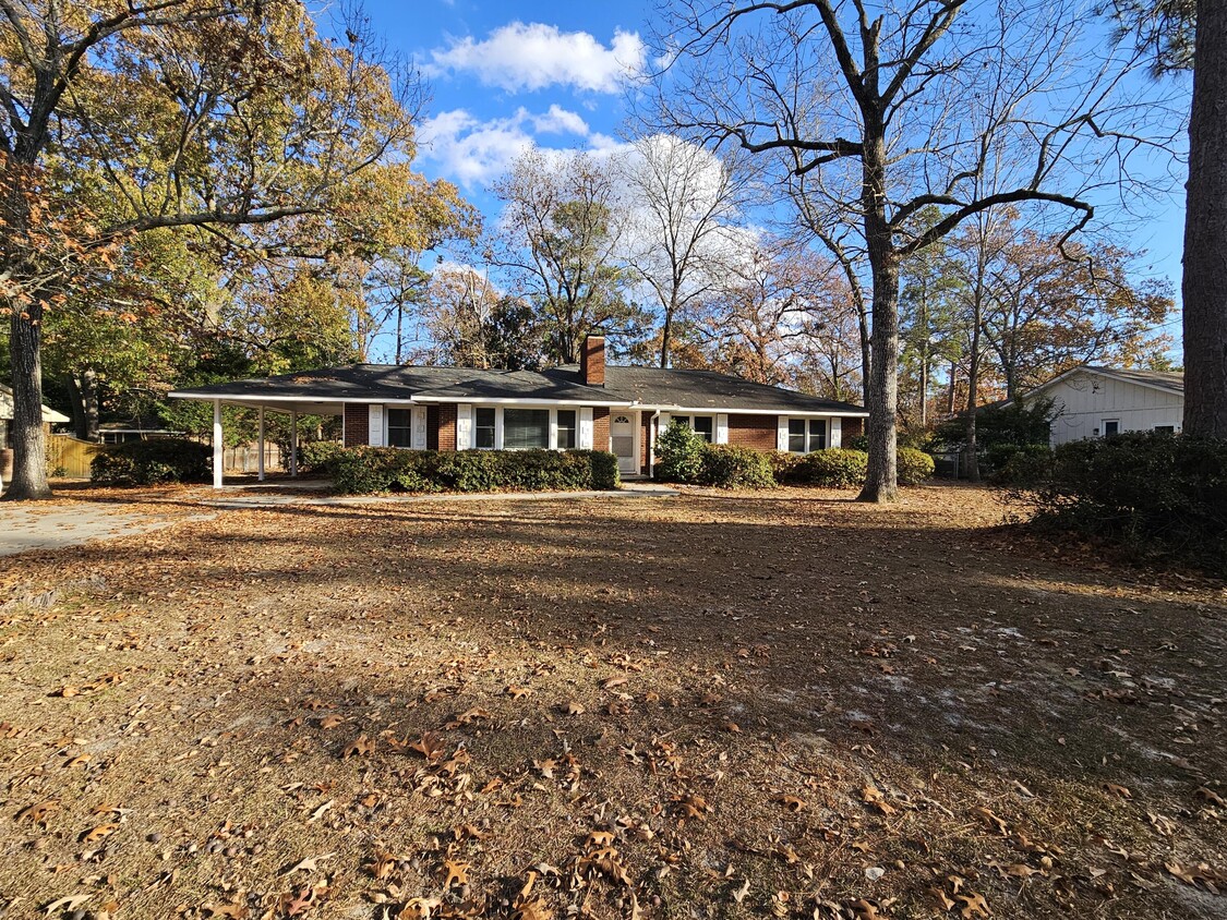 Primary Photo - 384 Mimosa Cir