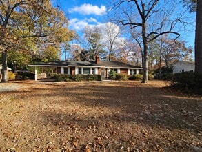 Building Photo - 384 Mimosa Cir