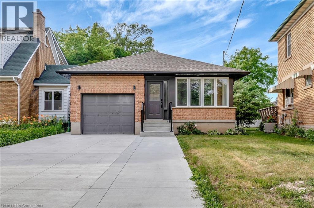 Photo principale - 126 Highland Rd W