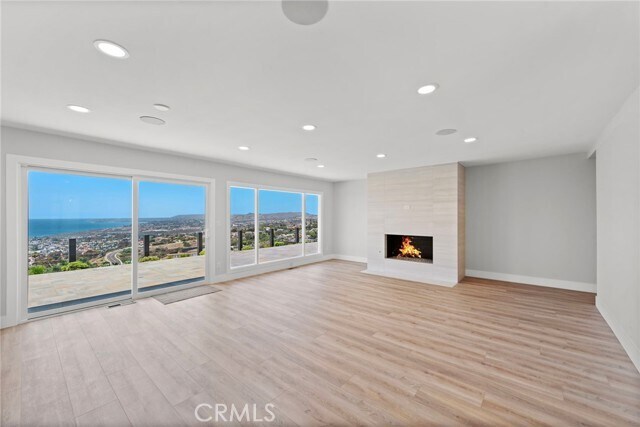 Building Photo - 411 Avenida Arlena
