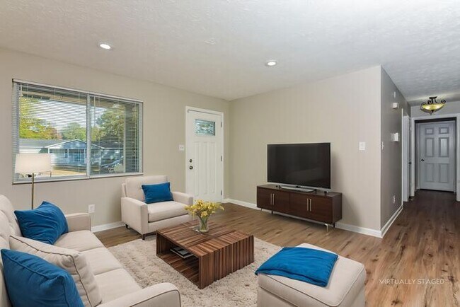 Foto del edificio - 595 Lakeridge Cir SE