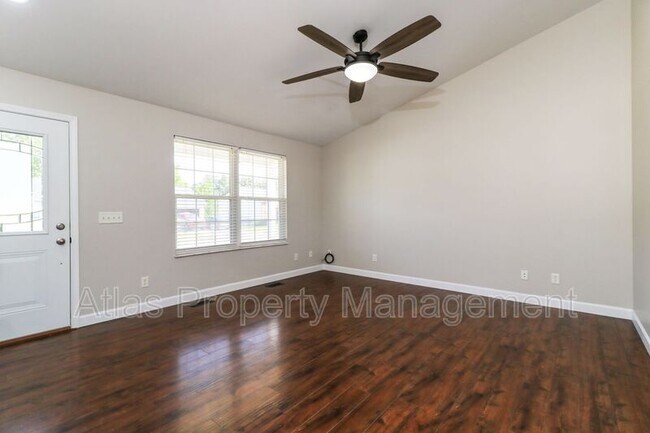 Building Photo - 805 Whisper Creek Ct