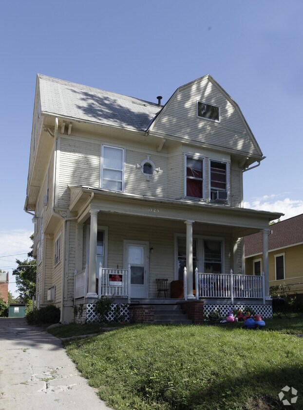 Primary Photo - 1125 S 32nd St