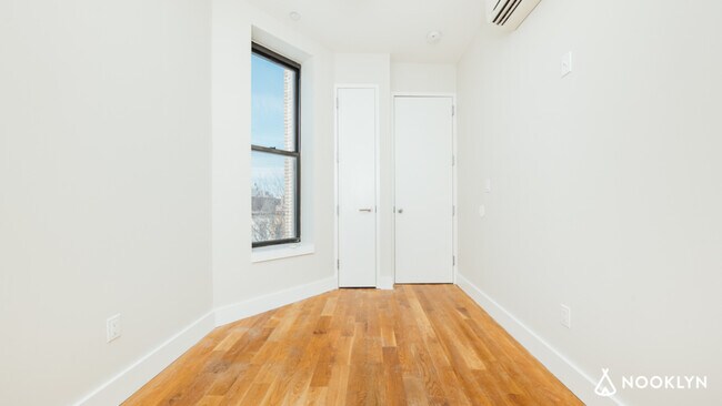 Building Photo - 472 Lafayette Ave