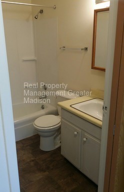 Building Photo - 3722 E Karstens Dr