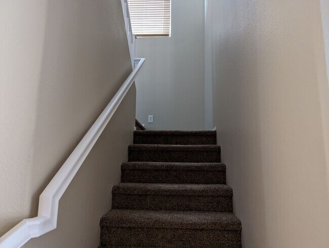 Foto del edificio - 3 Bedroom Home in South Las Vegas.