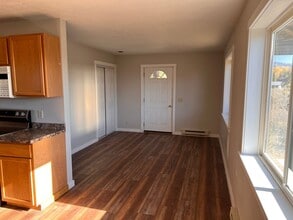 Building Photo - 200 Aspen Meadows Rd