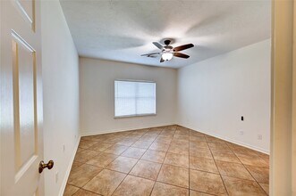 Building Photo - 12959 N Puffin Ln