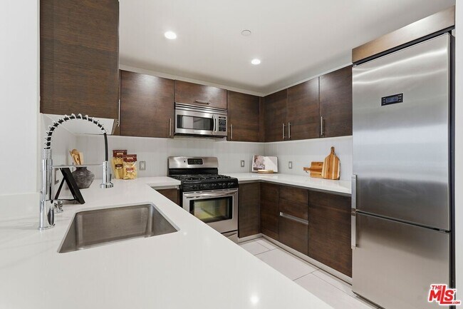 Building Photo - 1700 Sawtelle Blvd