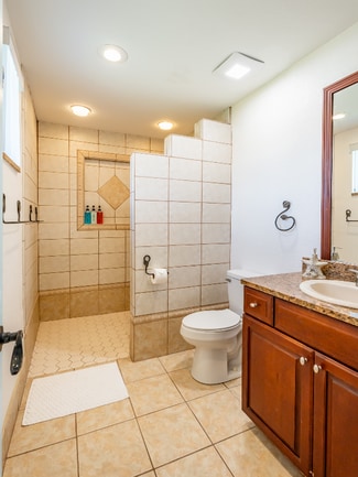 Building Photo - 1556 Churchill Ct