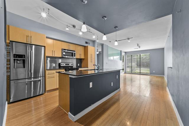 Building Photo - 4040 N Hall St