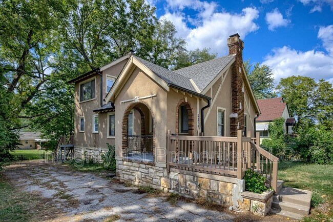 Building Photo - 6212 Walrond Ave