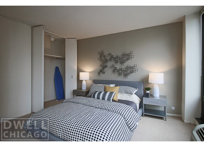 Building Photo - 303 E Wacker Dr