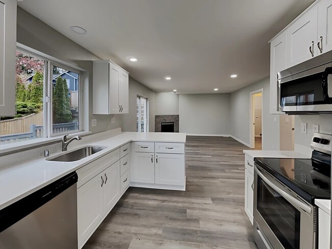 Building Photo - 9420 145th St Ct E