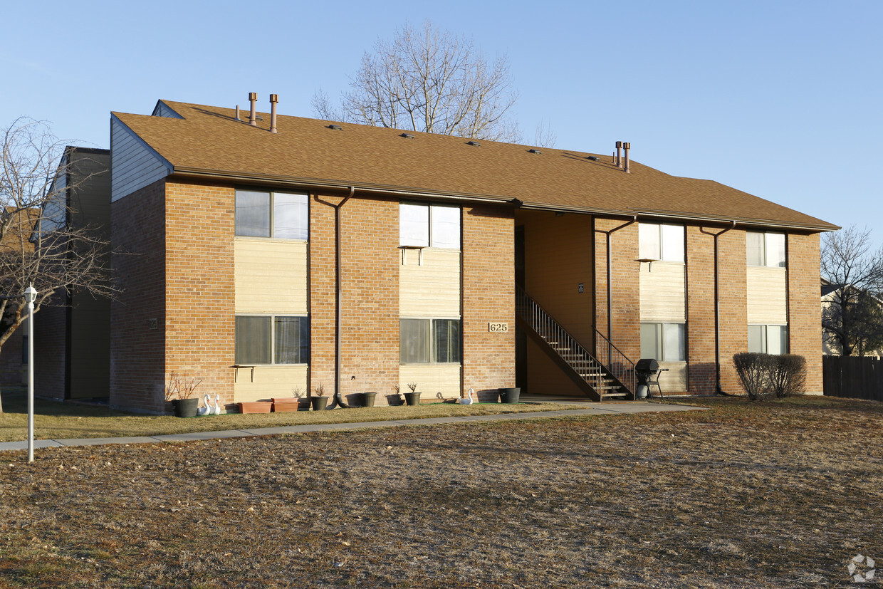 Primary Photo - Platte Valley Apartments