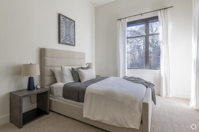 2BR, 2BA - 1.049SF - ibex at Uptown