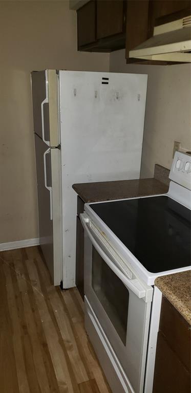 Building Photo - 8425 Hearth Dr