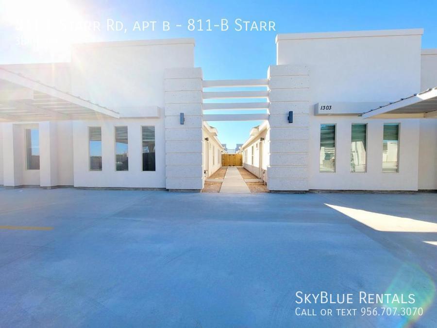 Foto principal - 811 E Starr Rd