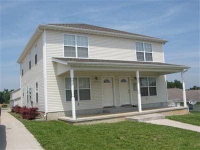 Building Photo - 1408-1430 E Turner St