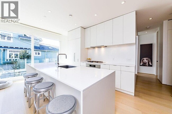 Photo du bâtiment - 1641 Collingwood St