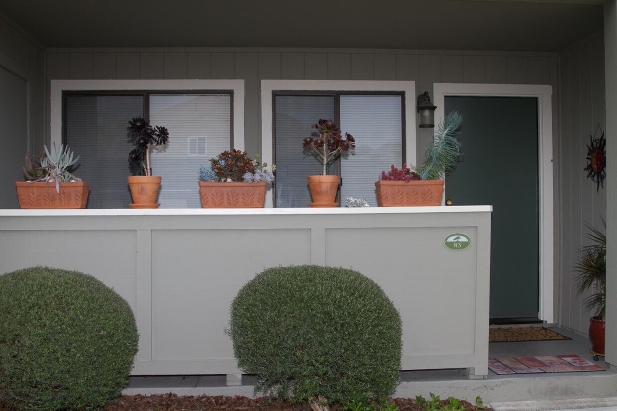 Foto principal - 820 Casanova Ave