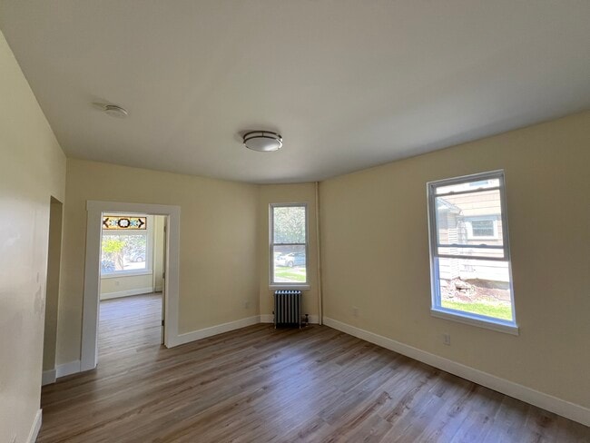 Building Photo - 22 Woronoco Ave