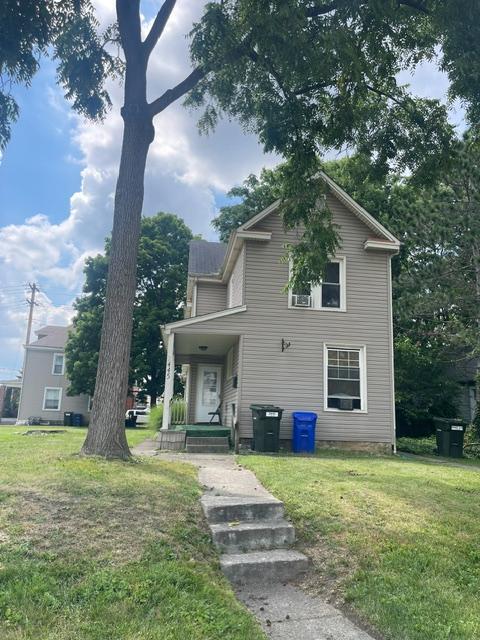 Building Photo - 2445 East Ave