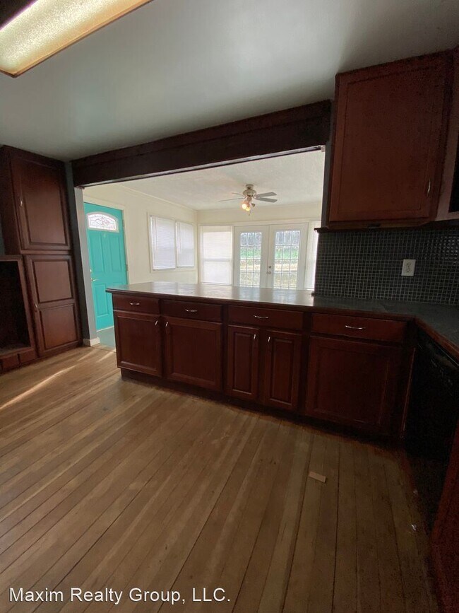 Foto del edificio - 2 br, 1 bath House - 2507 Elm St