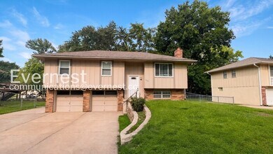 Building Photo - 1821 S Speas Dr