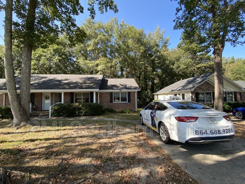 Primary Photo - 215 Jonesville Rd