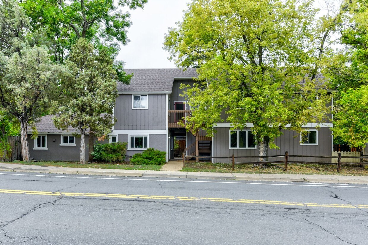 Photo - 840 North St.