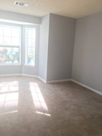Bay Windows in Main Bedroom. - 8961 Town Center Cir