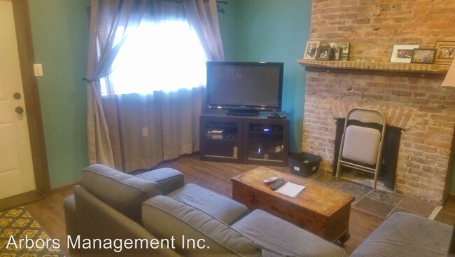 Foto del edificio - 2 br, 1.5 bath House - 297 42nd Street
