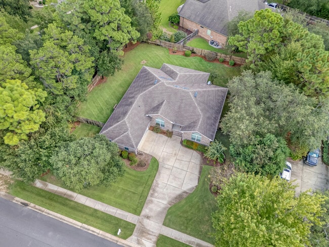 Foto del edificio - 117 Blossom Creek Run