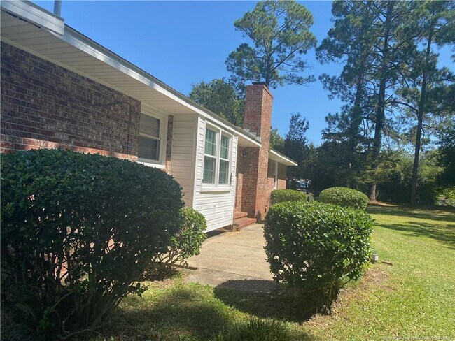 Building Photo - 1013 Arberdale Dr