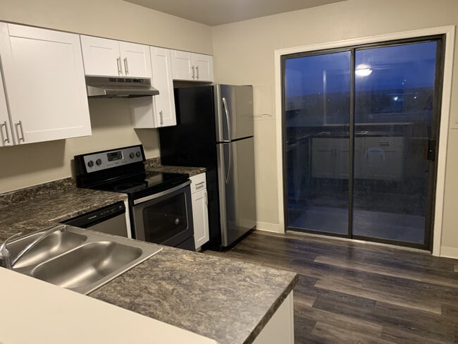 Foto del edificio - 3567 Baltimore Ave