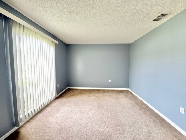 Building Photo - Coventry Cove - Winter Haven