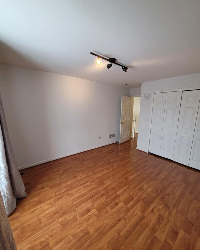 3892 Lesia Dr, Warren, MI 48091 Townhome Rentals in Warren MI