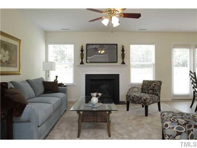 Foto del edificio - Classic 4-Bedroom Home in McKinley Mill